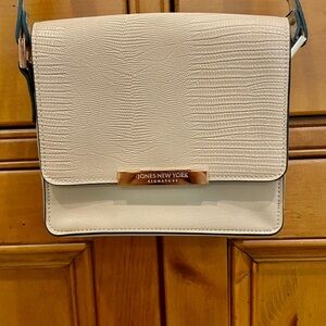 Jones New York crossbody Bag.